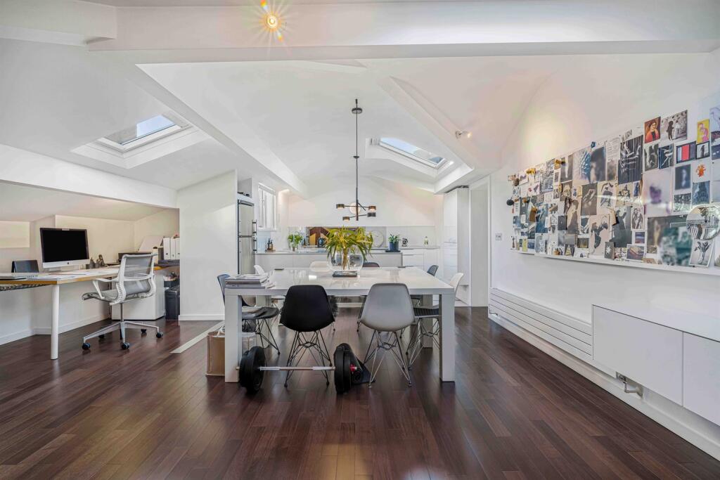 2 bedroom apartment for sale in Langham Mount, East Downs Road, Bowdon, WA14